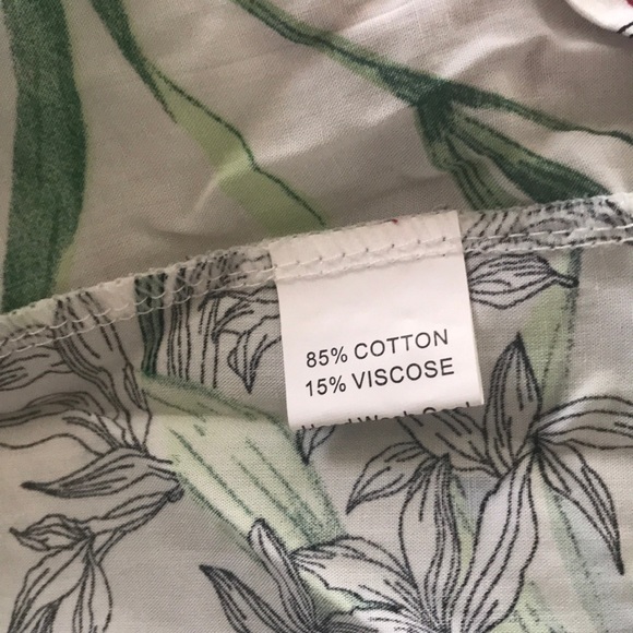 NWT Joy & Co. off white green cold shoulder dress - Picture 7 of 7